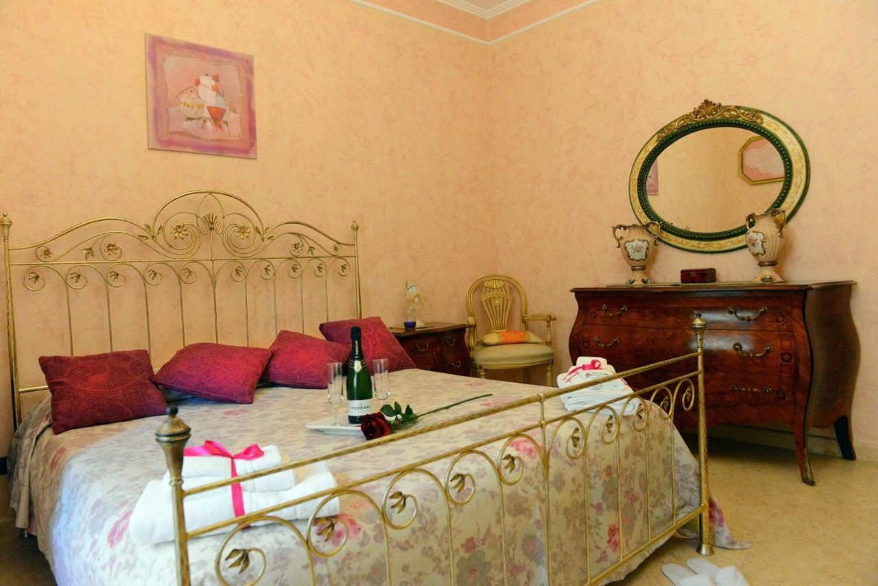 Profumo Di Mare B&B กัลลีโปลี ภายนอก รูปภาพ