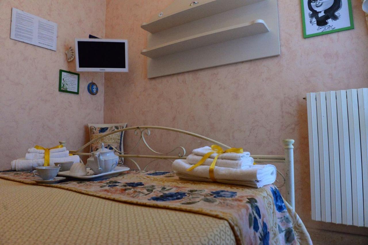 Profumo Di Mare B&B กัลลีโปลี ภายนอก รูปภาพ